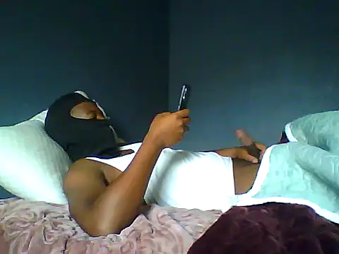 Snapshot of TitularAdaption chatting on 11/09/25, 08:34 TitularAdaption online show from 11/09/25, 08:34