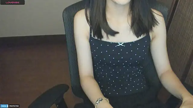 Snapshot of Ayase_momo chatting on 06/09/26, 09:15 Ayase momo online show from 06/09/26, 09:15