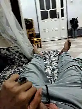 Snapshot of yacinemsila chatting on 10/16/25, 07:26 yacinemsila online show from 10/16/25, 07:26