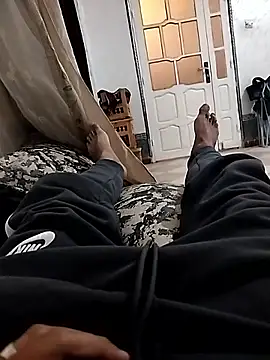 Snapshot of yacinemsila chatting on 10/18/25, 01:23 yacinemsila online show from 10/18/25, 01:23