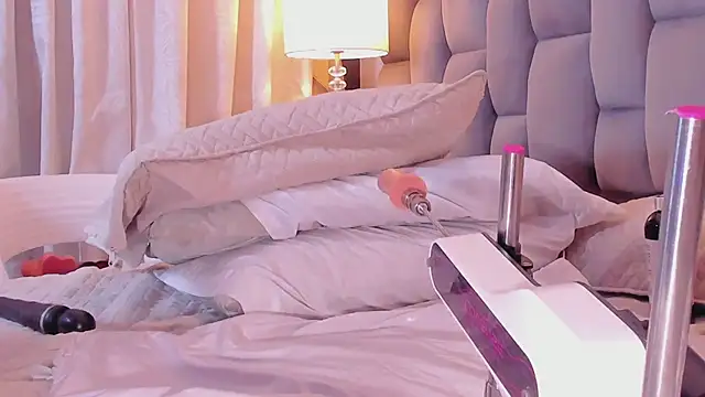 Rianamanson online show from 02/21/25, 10:39