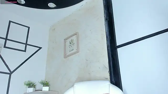 Rianamanson online show from 03/17/25, 03:18