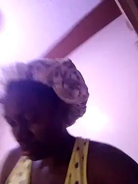 Snapshot of _cutemelania chatting on 01/05/25, 05:09  cutemelania online show from 01/05/25, 05:09