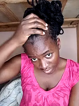 Snapshot of _cutemelania chatting on 03/08/25, 09:50  cutemelania online show from 03/08/25, 09:50