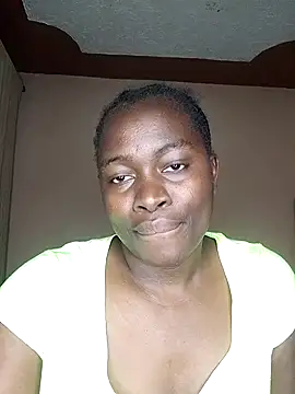 Snapshot of _cutemelania chatting on 10/10/25, 10:14  cutemelania online show from 10/10/25, 10:14