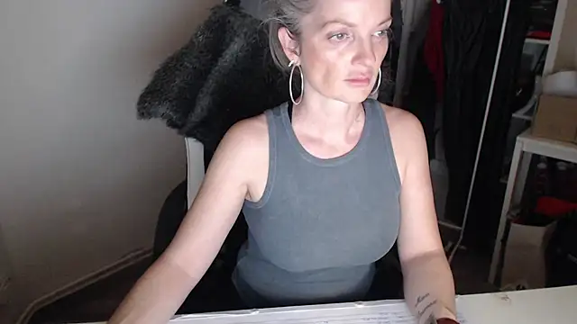 Sabdeluxe online show from 01/15/25, 06:40