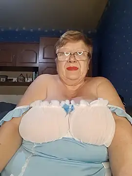 Snapshot of Lena_Gaby chatting on 12/05/25, 07:10 Lena Gaby online show from 12/05/25, 07:10