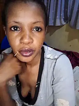 Snapshot of sexpetite chatting on 10/29/25, 08:27 sexpetite online show from 10/29/25, 08:27