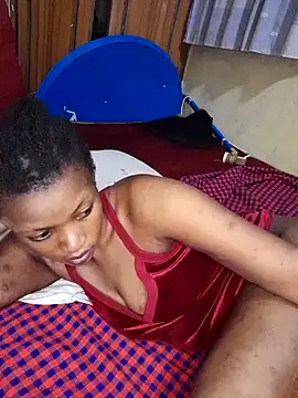 Snapshot of sexpetite chatting on 10/31/25, 06:20 sexpetite online show from 10/31/25, 06:20