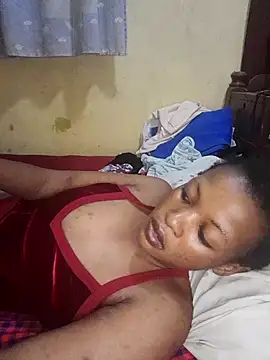 Snapshot of sexpetite chatting on 11/03/25, 01:56 sexpetite online show from 11/03/25, 01:56