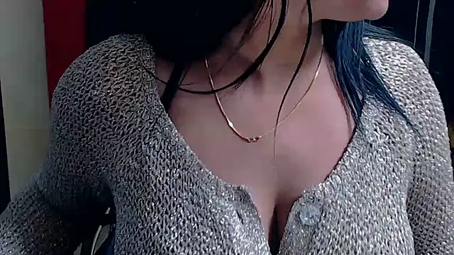 Snapshot of Naiaa-mylove chatting on 11/08/25, 06:35 Naiaa-mylove online show from 11/08/25, 06:35