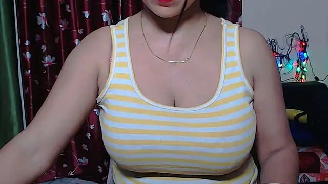 Naiaa-mylove online show from 03/31/26, 10:04