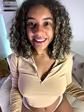 Snapshot of Belkaj chatting on 09/27/25, 02:27 Belkaj online show from 09/27/25, 02:27