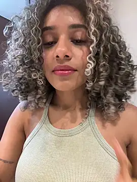 Snapshot of Belkaj chatting on 10/11/25, 01:05 Belkaj online show from 10/11/25, 01:05