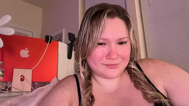 PiggyRose online show from 06/20/26, 01:52