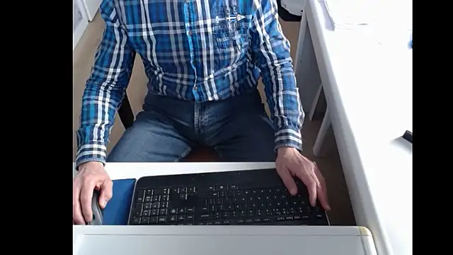 dutchpornking online show from 01/14/25, 11:42