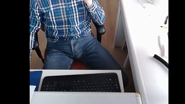 dutchpornking online show from 01/16/25, 11:37