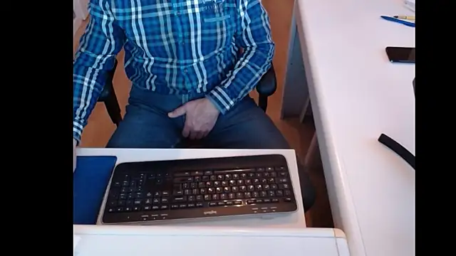dutchpornking online show from 01/17/25, 08:02