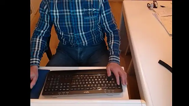 dutchpornking online show from 01/17/25, 05:08