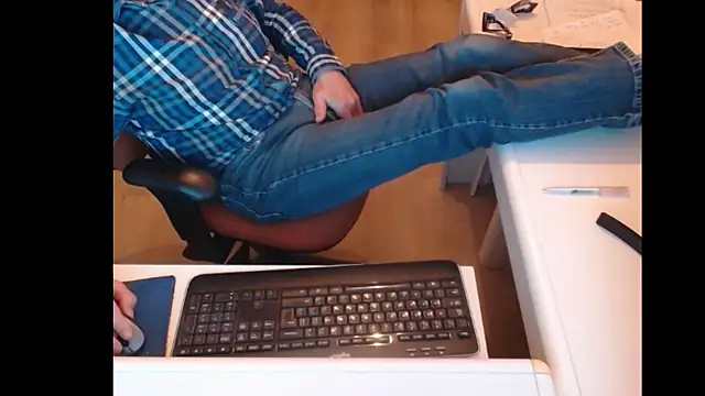 dutchpornking online show from 01/21/25, 05:51