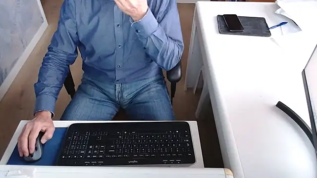 Snapshot of dutchpornking chatting on 10/06/25, 06:55 dutchpornking online show from 10/06/25, 06:55