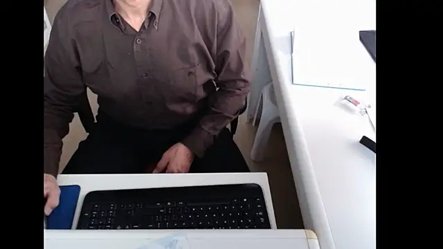 Snapshot of dutchpornking chatting on 10/23/25, 07:40 dutchpornking online show from 10/23/25, 07:40