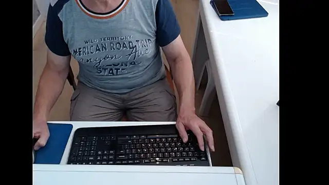 dutchpornking online show from 07/28/26, 01:43