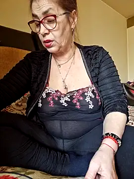 Snapshot of Chriss_Tinaa chatting on 03/21/26, 08:30 Chriss Tinaa online show from 03/21/26, 08:30