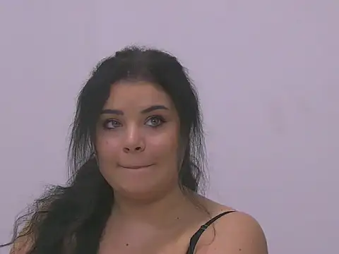 Snapshot of BustyMadison chatting on 10/24/25, 06:10 BustyMadison online show from 10/24/25, 06:10