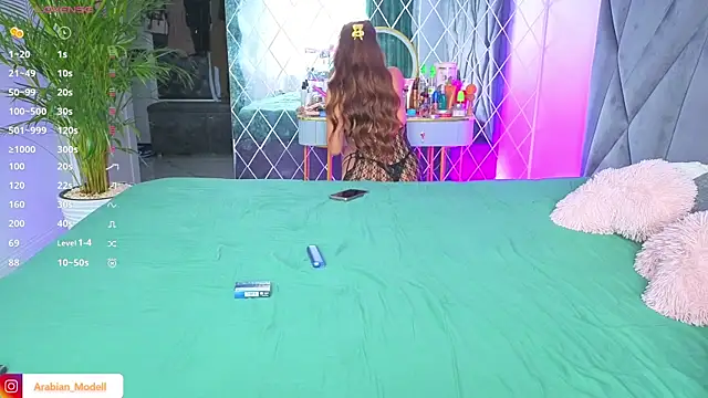 Snapshot of Arabian_beauty chatting on 09/30/25, 07:24 Arabian beauty online show from 09/30/25, 07:24