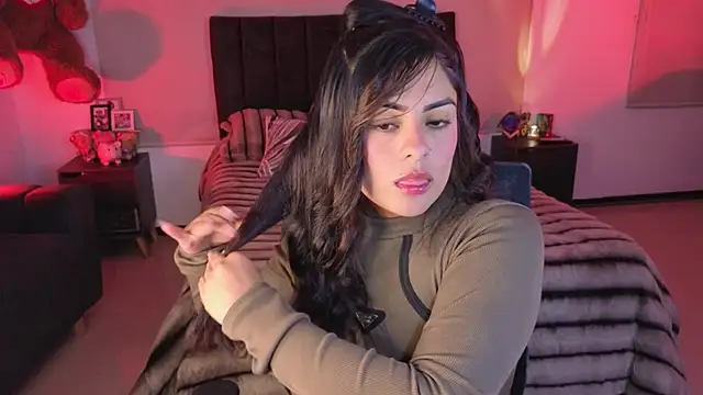 Catalinaa martinez online show from 06/07/26, 02:16