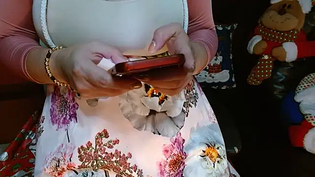 AnnyelinnaLove online show from 12/15/24, 12:38