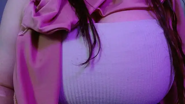 Snapshot of AnnyelinnaLove chatting on 10/09/25, 05:38 AnnyelinnaLove online show from 10/09/25, 05:38