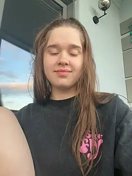 HornyGirlH online show from 05/26/26, 06:04