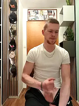 Playbunniboy online show from 02/10/25, 05:52