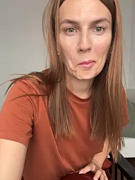 BritneyHall online show from 06/01/26, 09:33
