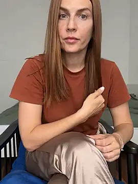 BritneyHall online show from 06/04/26, 11:05