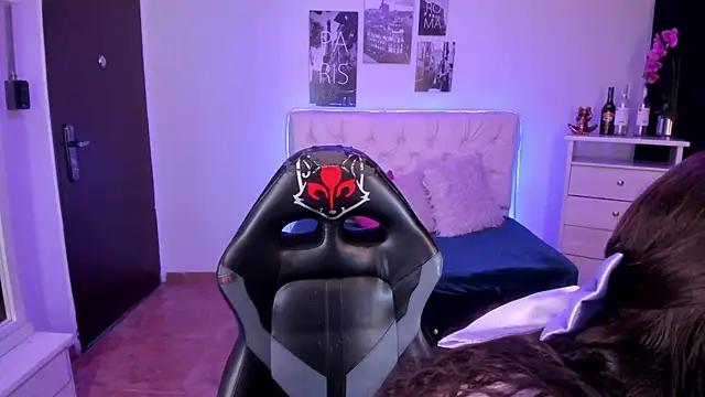 Amaia Daniells online show from 01/05/25, 03:43