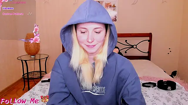 Snapshot of fleximona chatting on 11/23/25, 03:34 fleximona online show from 11/23/25, 03:34