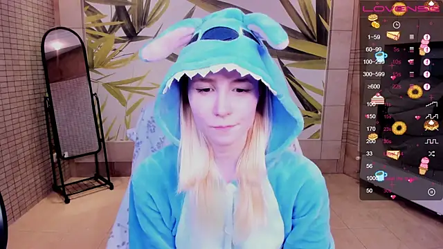 Snapshot of fleximona chatting on 01/11/26, 10:37 fleximona online show from 01/11/26, 10:37
