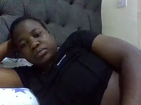 cute-marianna online show from 09/18/25, 03:52