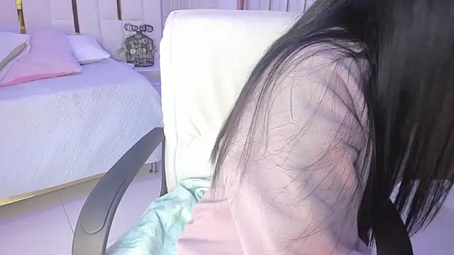 Snapshot of Meghan_stonne_ chatting on 10/10/25, 07:02 Meghan stonne online show from 10/10/25, 07:02