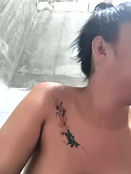 QuiinMollyXxX online show from 10/05/25, 07:56