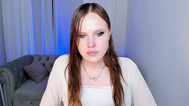 EffieMinki online show from 07/17/26, 09:08