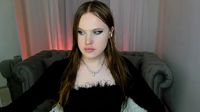 EffieMinki online show from 07/28/26, 08:34
