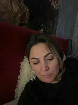 Emma roqueen online show from 02/04/25, 10:55