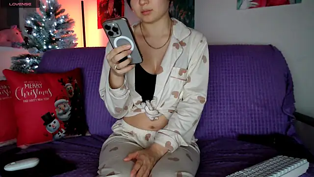 Lili asian online show from 12/18/24, 08:36