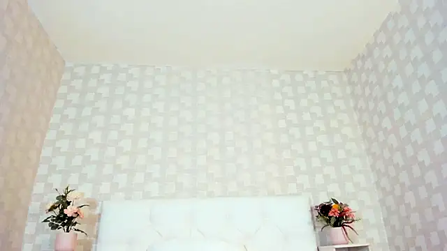 NatsumiHun online show from 12/28/24, 02:32
