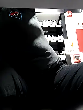 Gatubela212 online show from 10/11/25, 12:21