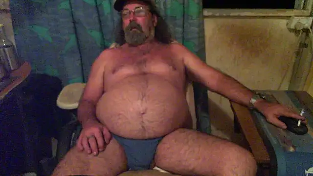 Snapshot of herbie010666 chatting on 02/19/25, 11:28 herbie010666 online show from 02/19/25, 11:28